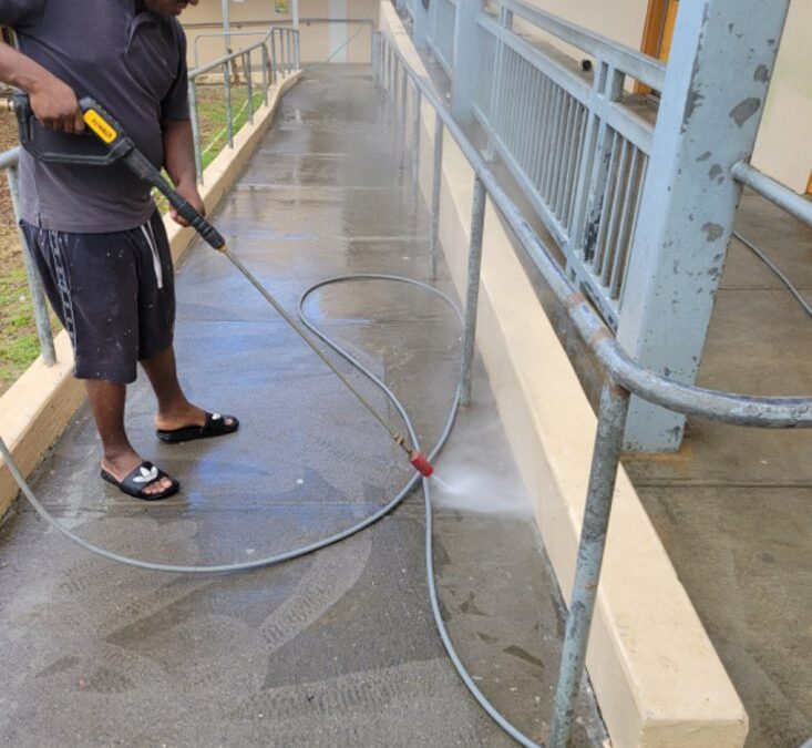 Pressure wash IEK and Bowsky